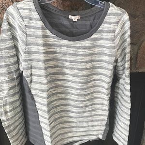 Gap white and grey striped sweatshirt
